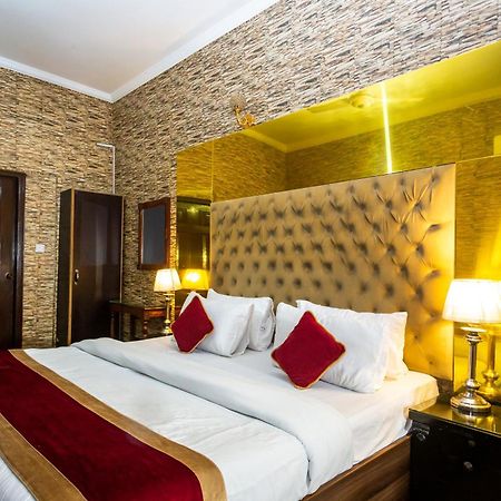 Rose Palace Hotel, Garden Town Lahore Ngoại thất bức ảnh