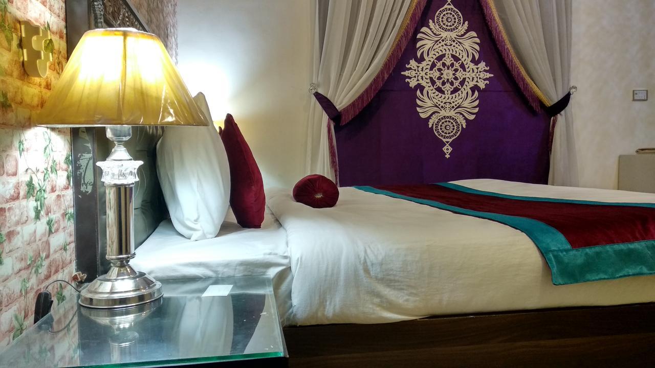 Rose Palace Hotel, Garden Town Lahore Ngoại thất bức ảnh