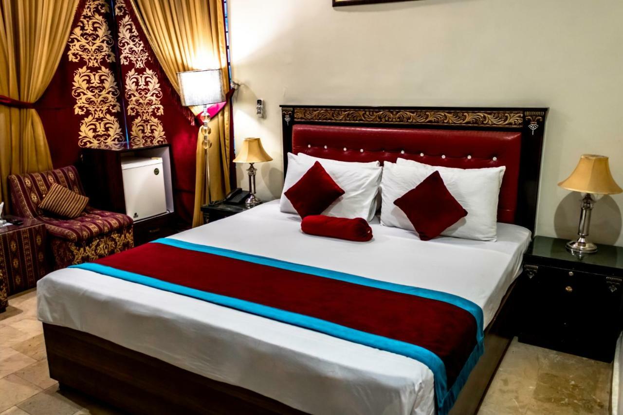 Rose Palace Hotel, Garden Town Lahore Ngoại thất bức ảnh