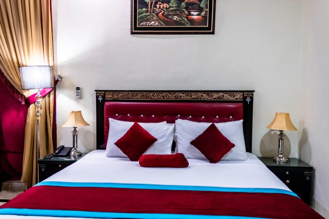 Rose Palace Hotel, Garden Town Lahore Ngoại thất bức ảnh